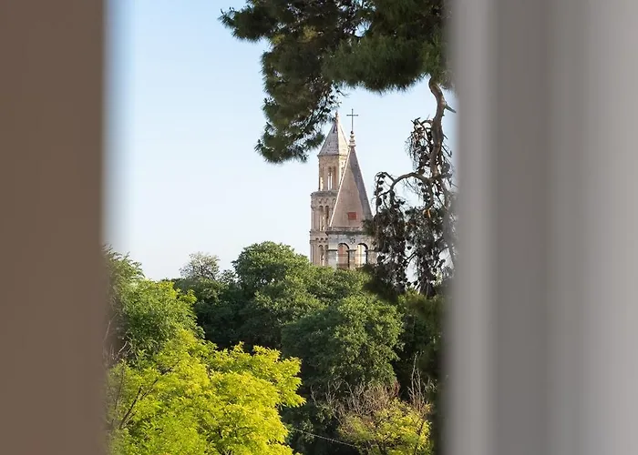 1881 - Heritage Split